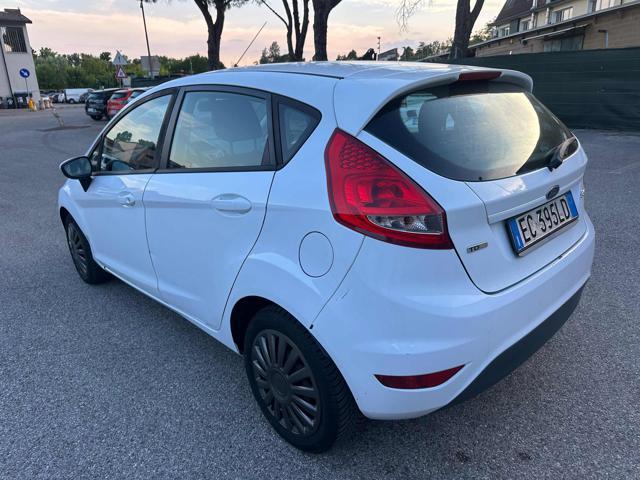 FORD Fiesta Stupenda Bellissima 1.6 TDCi 95 CV 5p. Titanium