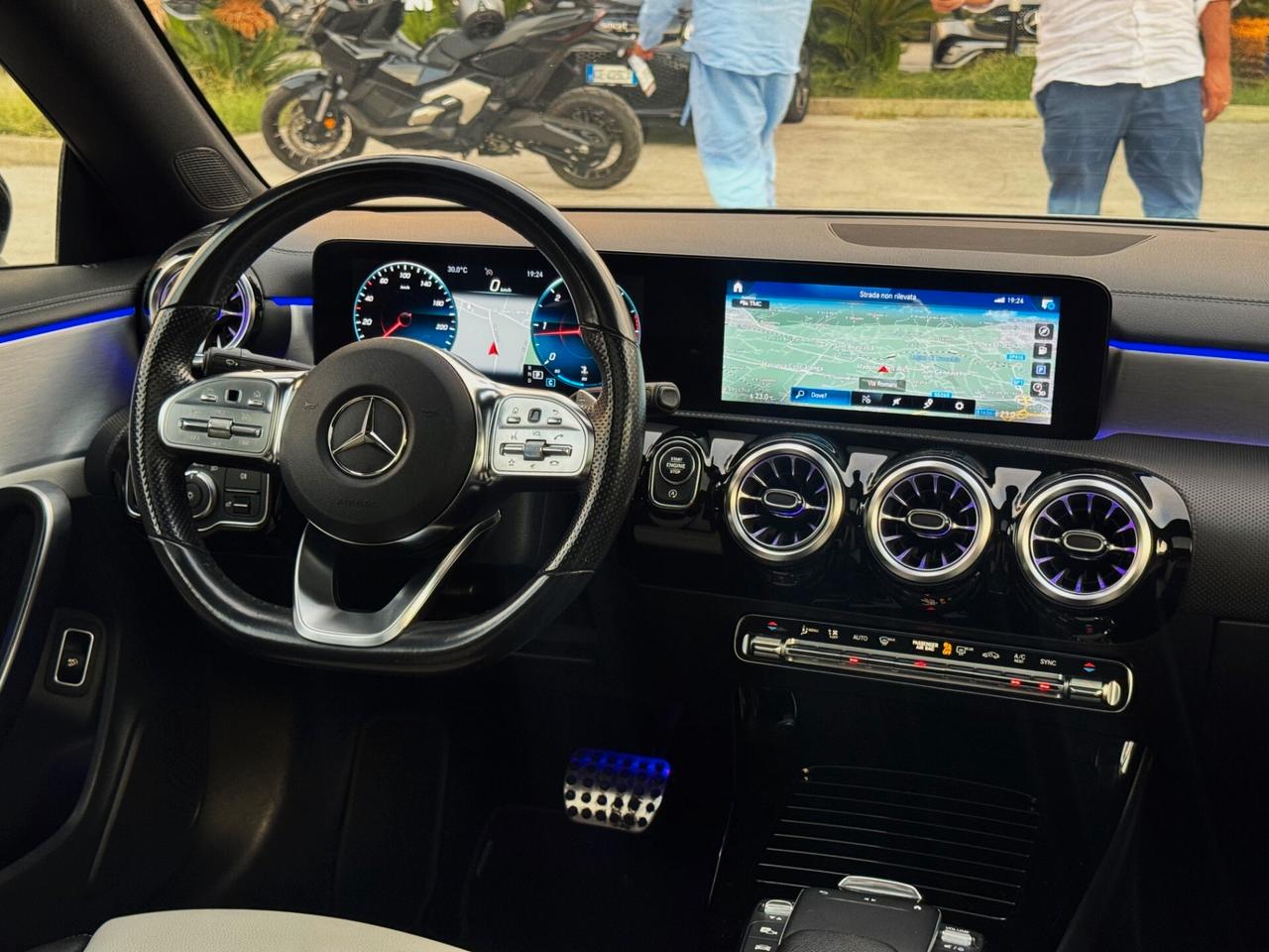 Mercedes-Benz CLA 200 d Cpe Premium AMG TETTO