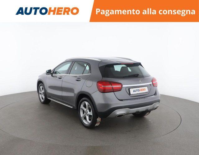 MERCEDES-BENZ GLA 220 d Automatic Sport