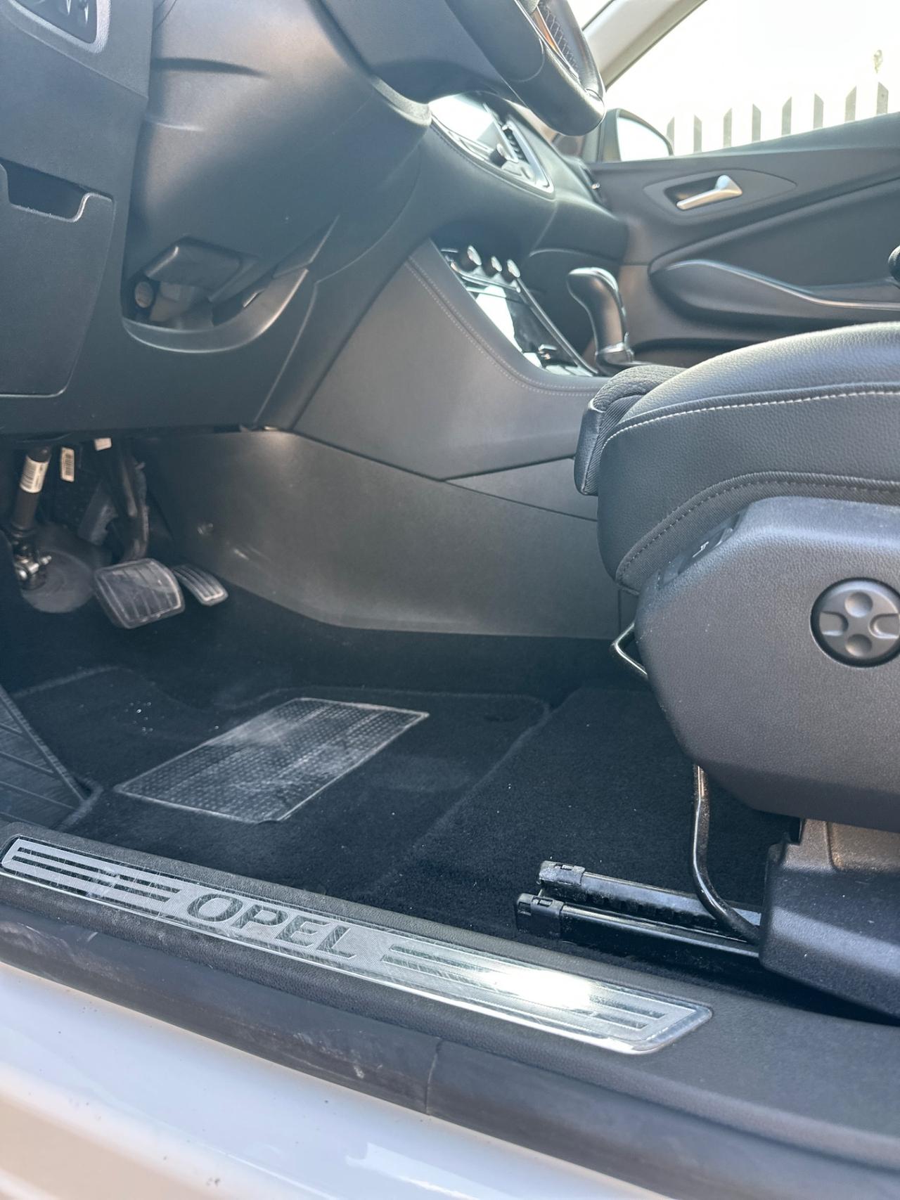 OPEL GRANDLAND X (anno 2019)CAMBIO AUTOMATICO
