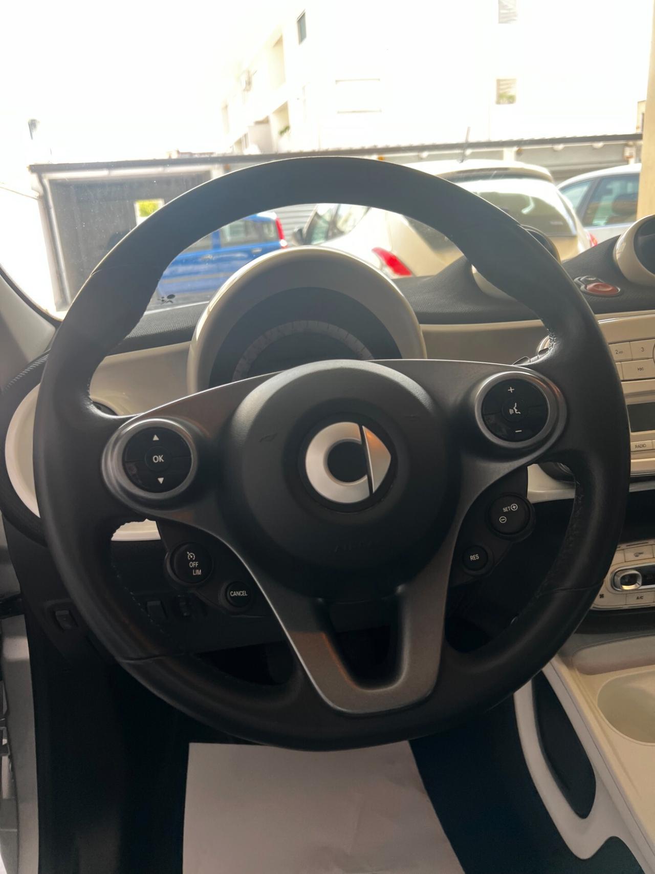 Smart ForFour 70 1.0 Passion NEOPATENTATI