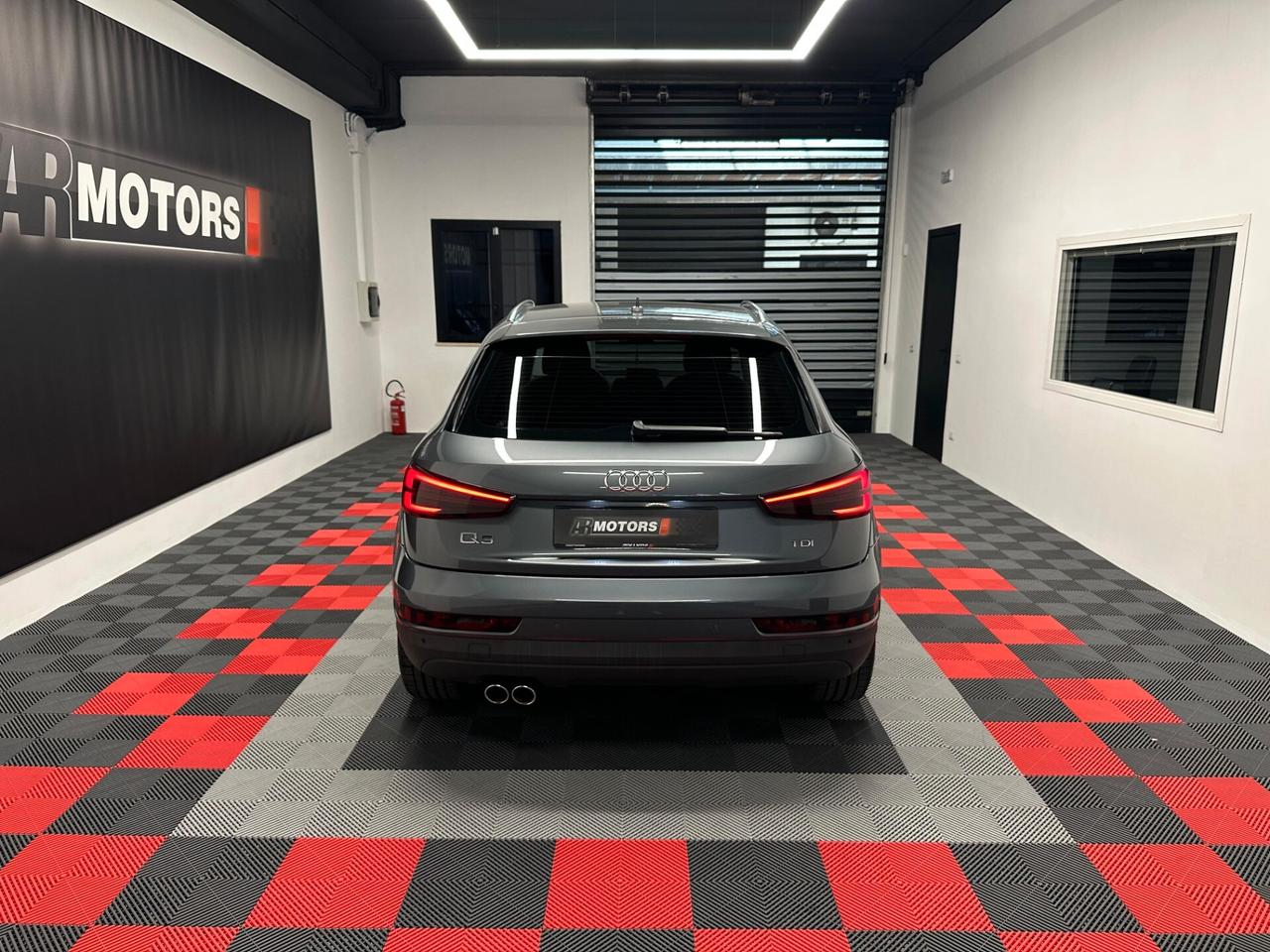 Audi Q3 2.0 TDI 120 CV Sport
