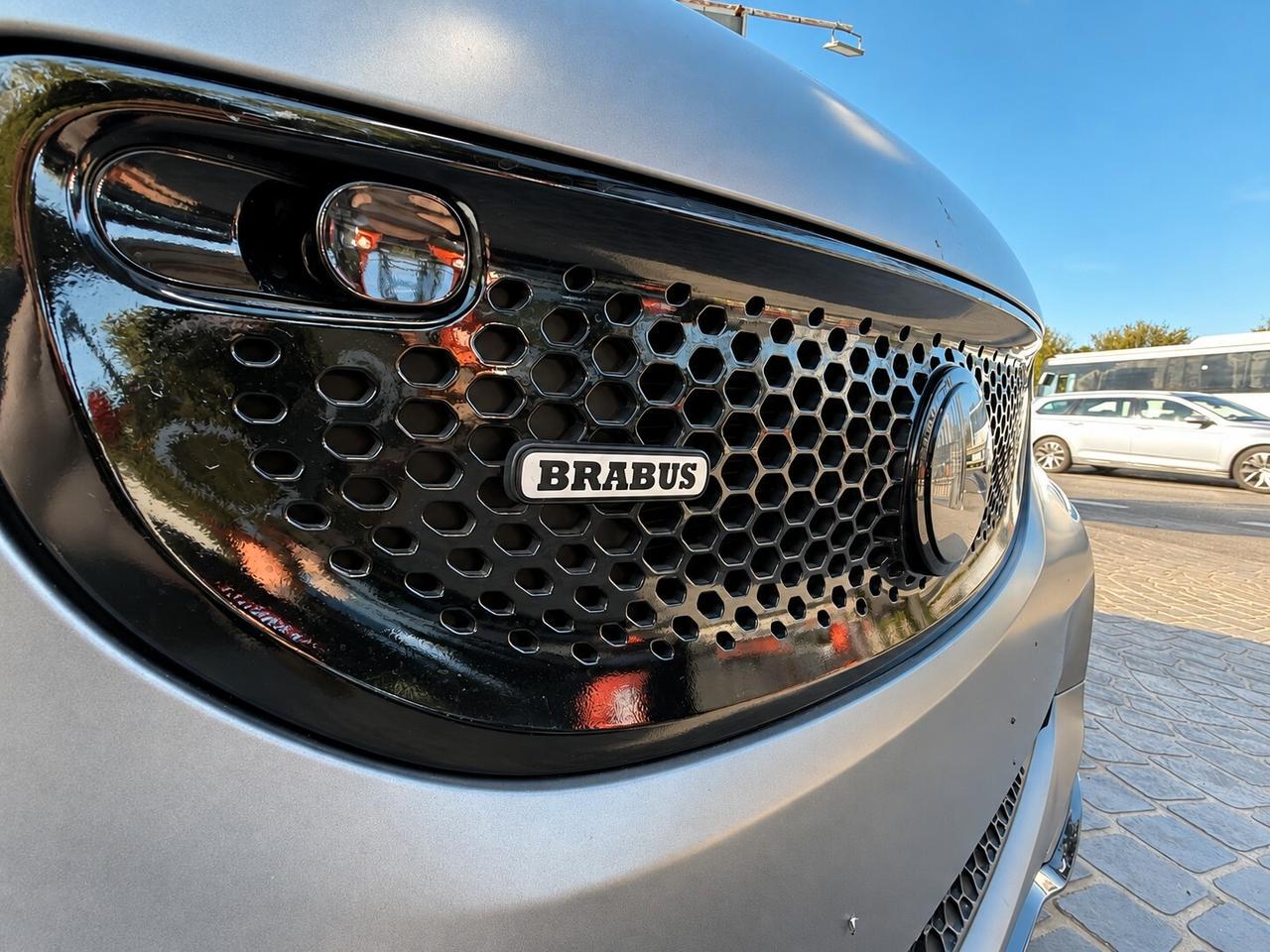 Smart ForTwo BRABUS 0.9 Turbo twinamic Xclusive