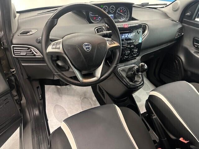 Lancia Ypsilon 1.2 69 CV 5 porte Elefantino