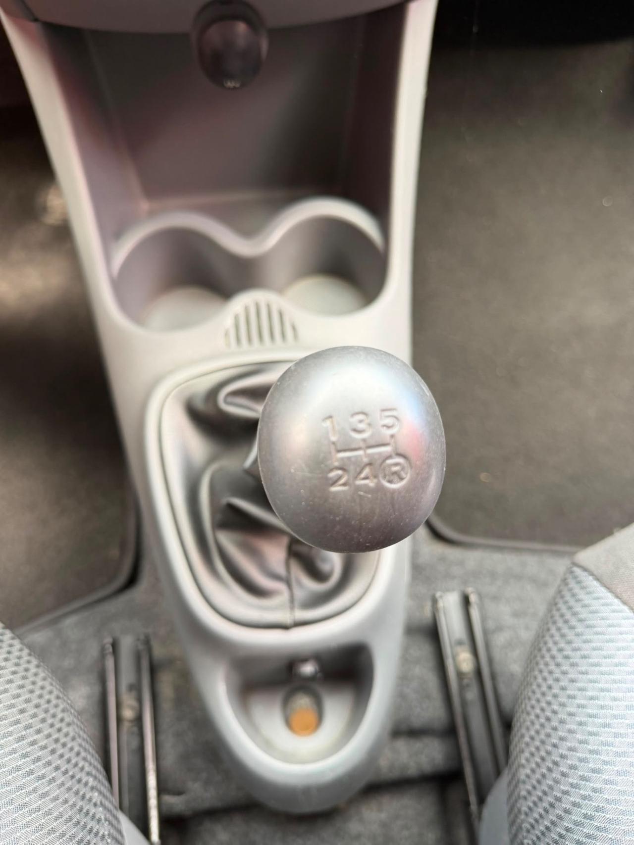 Toyota Aygo 1.0 12V VVT-i 3 porte Sol X Neopatentati