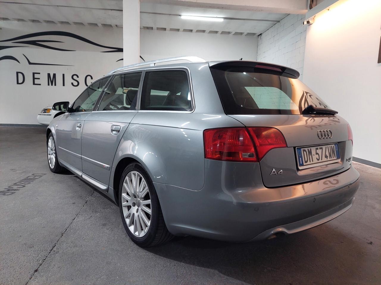 Audi A4 3.0/233CV TDI S line interno e esterno