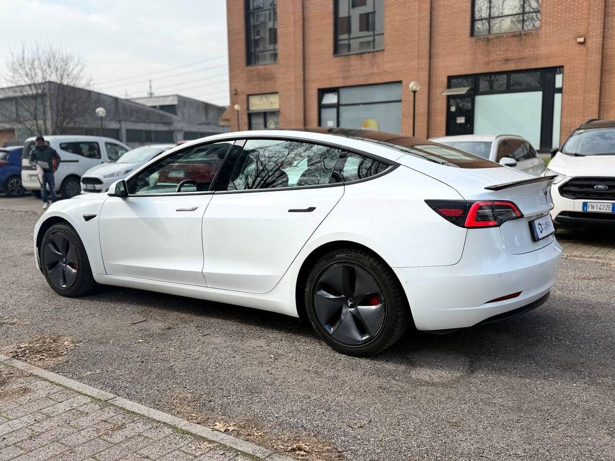 Tesla Model 3 Standard rwd Plus