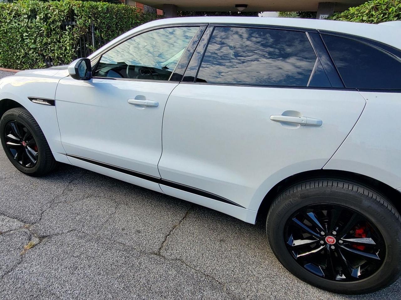 Jaguar F-Pace R-Sport 2.0 20d Turbo