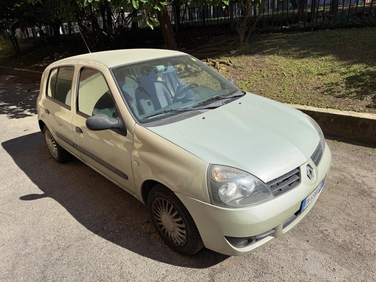 Renault Clio 1.2 16V 5 porte GPL Dynamique