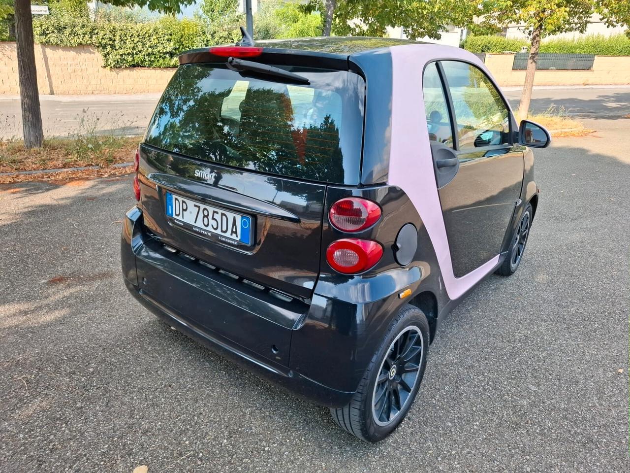 Smart ForTwo 1000 benzina SOLAMENTE 82.000 KM