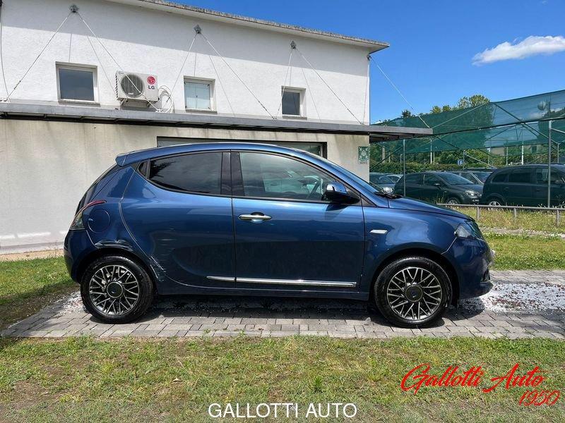 Lancia Ypsilon 1.0 FireFly 70cv S&S Hybrid GOLD