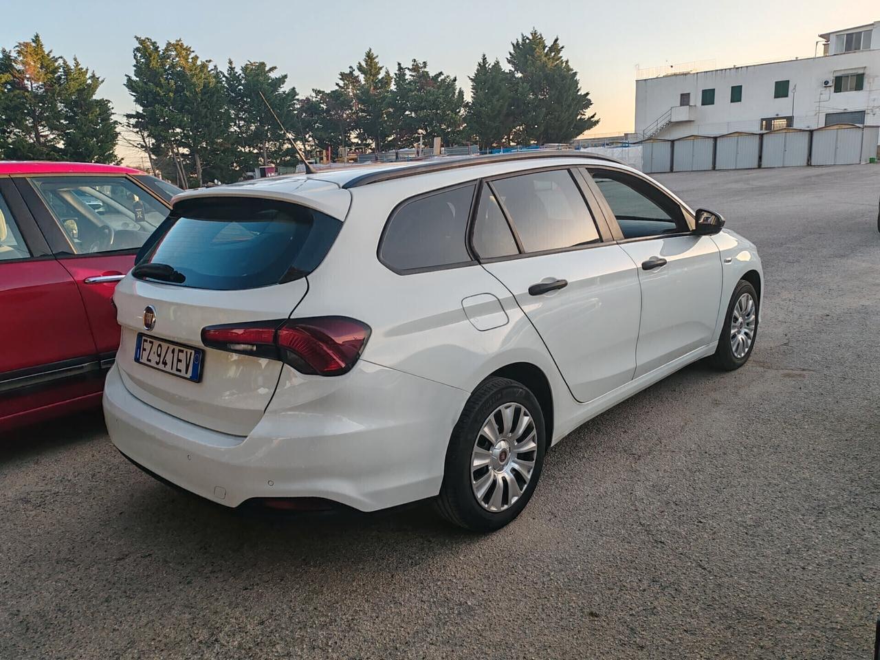Fiat Tipo 1.6 Mjt N1 SW Pop 2020