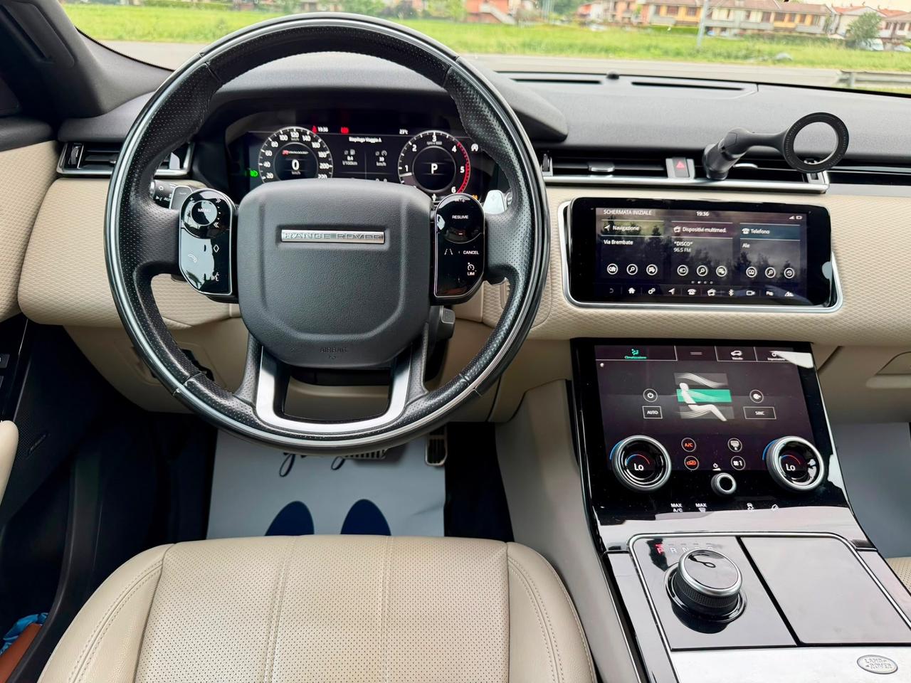 Land Rover Range Velar 2.0 TD4 180 CV