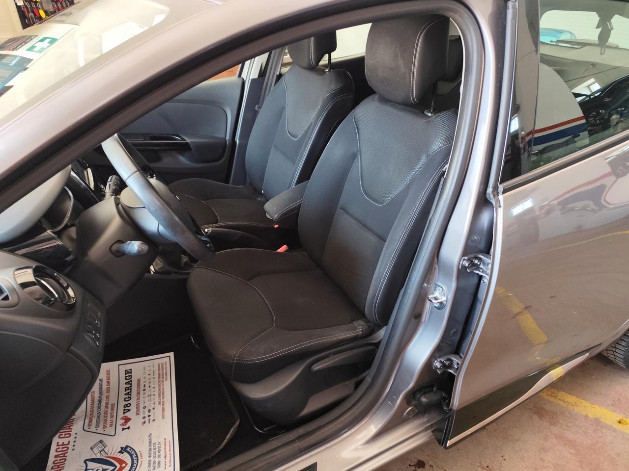 Renault Clio 1.2 75CV 5 porte Costume National