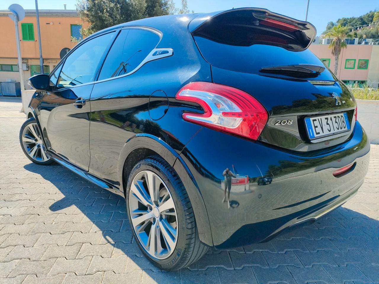 Peugeot 208 1.6 e-HDi 92 CV Stop&Start ETG6 3 porte XY
