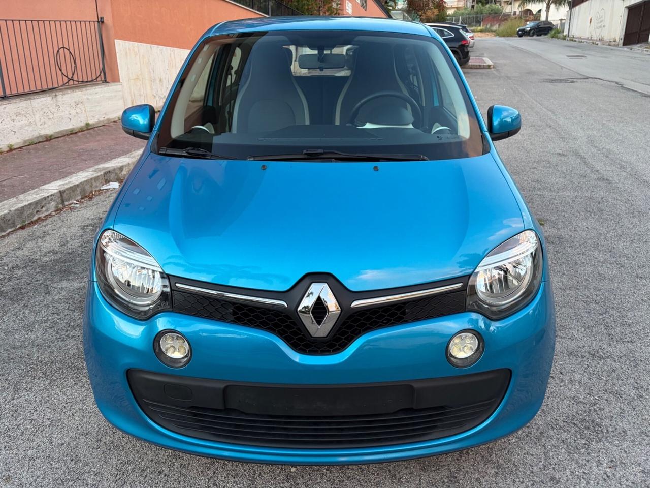 Renault Twingo 1.0 benz ideale per neopatentati