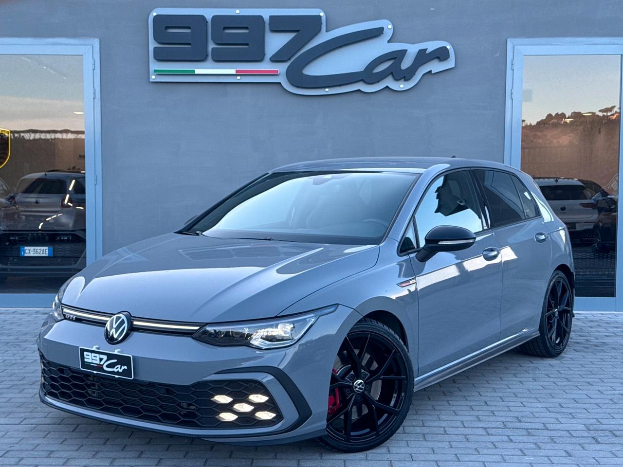 Volkswagen Golf 2.0 TSI DSG GTI*245CV*H&K*iQ.LIGHT*FENDINEBBIA*19"*