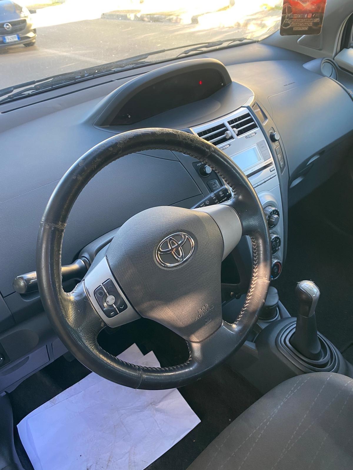 Toyota Yaris 1.0 Benzina Anno 2006 PERFETTA