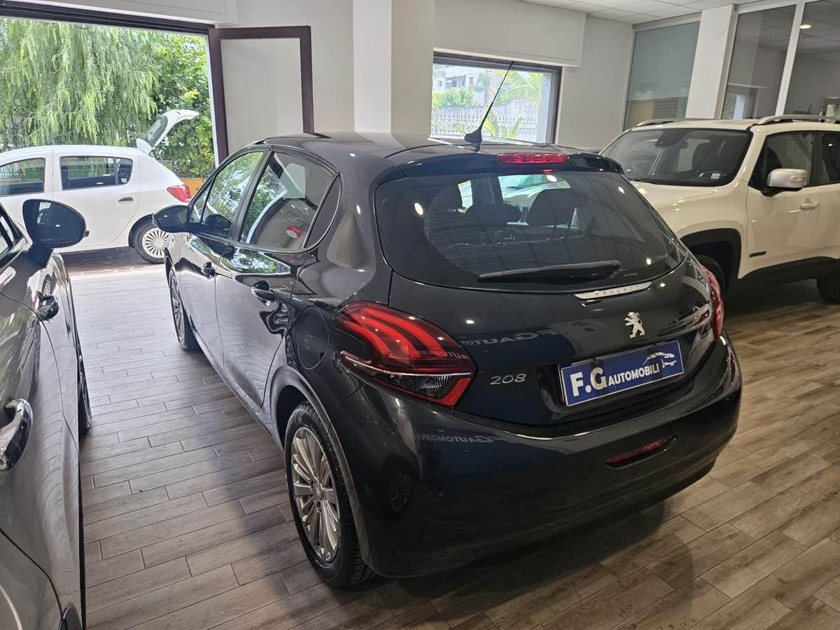 Peugeot 208 PureTech 82 5 porte Allure
