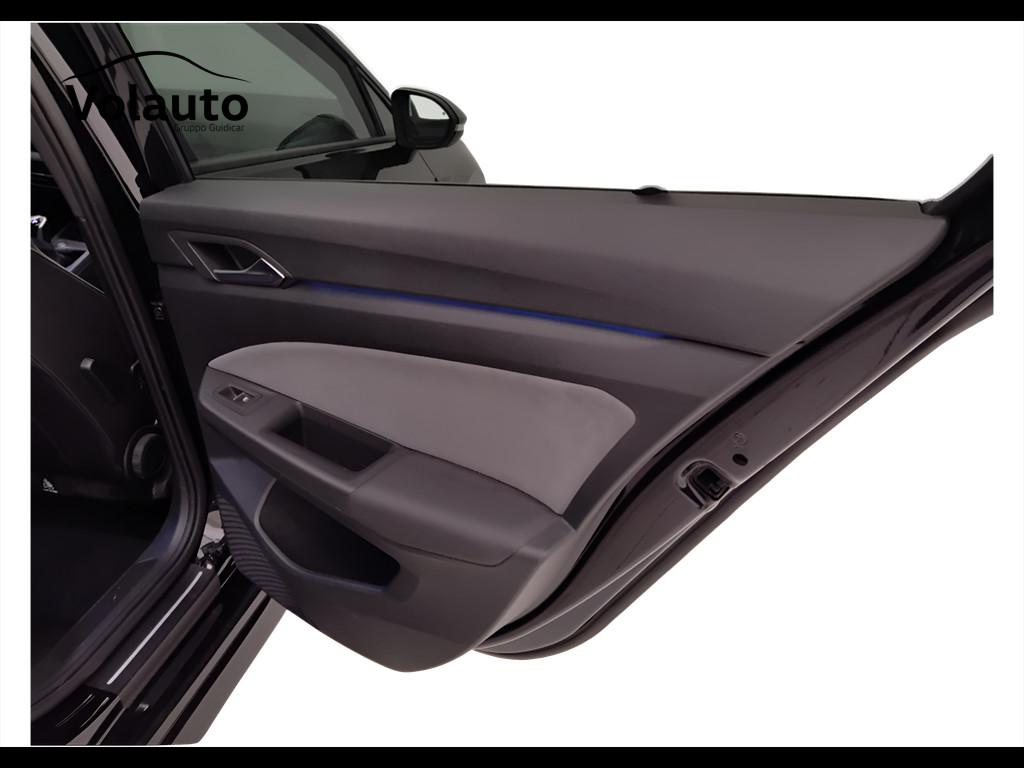 VOLKSWAGEN Golf VIII 2020 - Golf 1.5 tsi evo R-Line 150cv