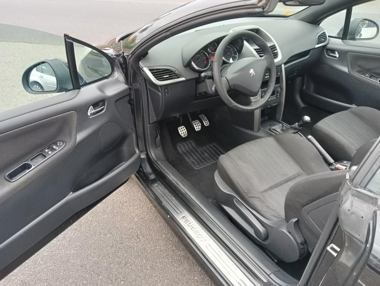 Peugeot 207 1.6 VTi 120CV CC Allure