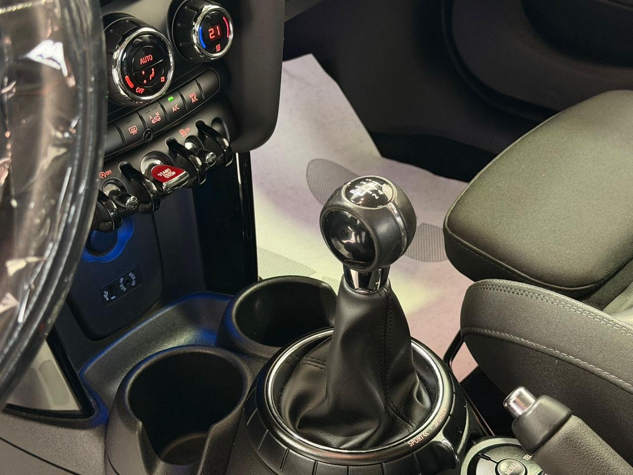 Mini 1.5 One D Business XL-GARANTITA-LED-2016