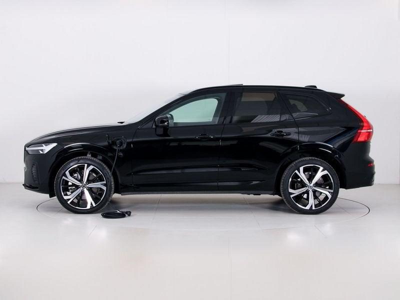 Volvo XC60 XC60 T6 PLUG IN RECHARGE PHEV PLUS DARK AWD AUT