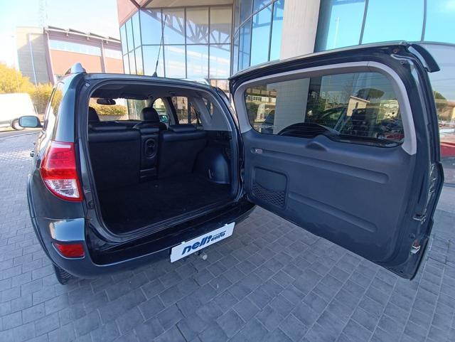 TOYOTA RAV 4 MY23 RAV4 2.2 D-4D 177 CV Luxury