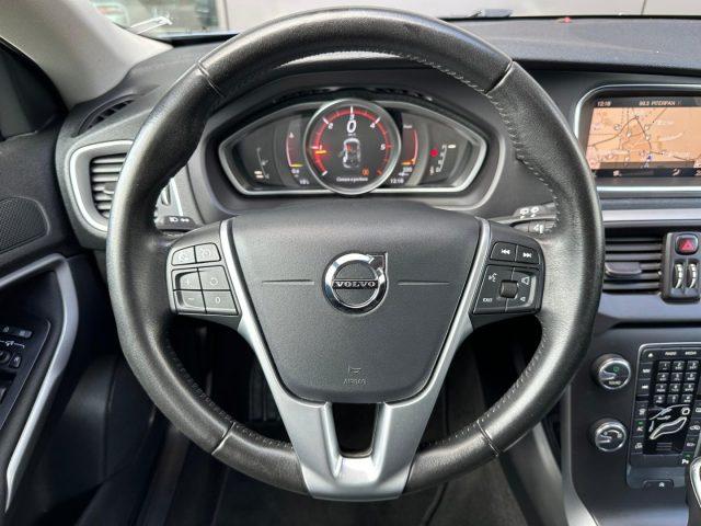 VOLVO V40 2.0 120cv D2 Geartronic Business Plus FULL LED