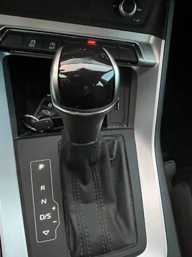 AUDI Q3 2.0 TDI 150 CV Business