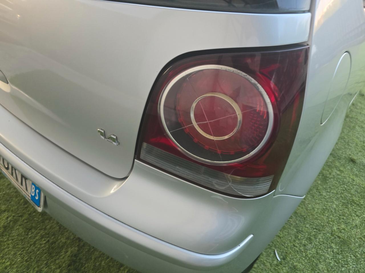Volkswagen Polo 1.4BENZ 80CV SOLO 99000KM-2007