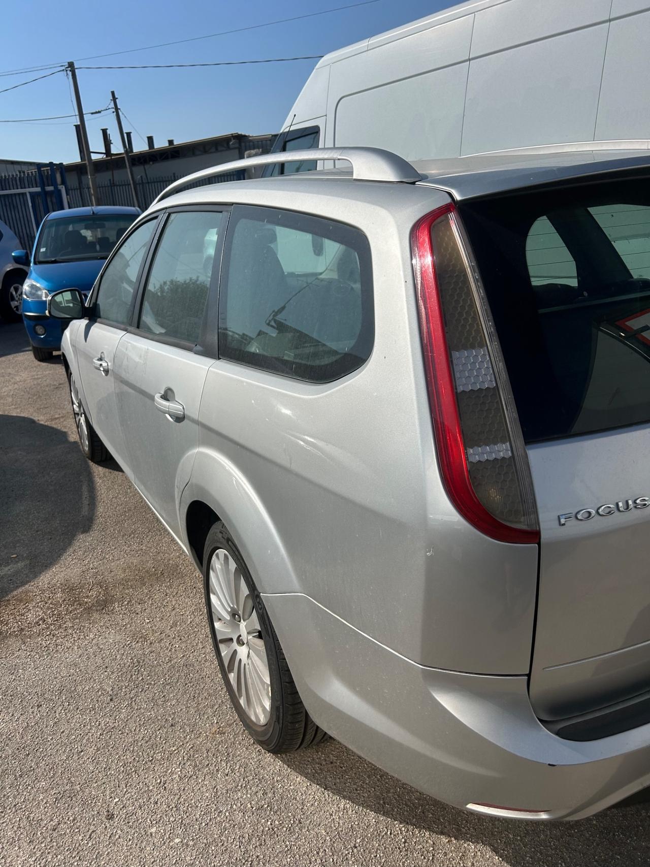 Ford Focus 1.6 TDCi (110CV) 5p. Tit. DPF