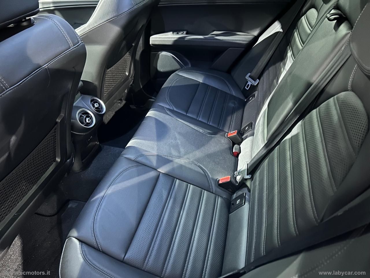 ALFA ROMEO Stelvio 2.0 Turbo 280 CV AT8 Q4 Veloce
