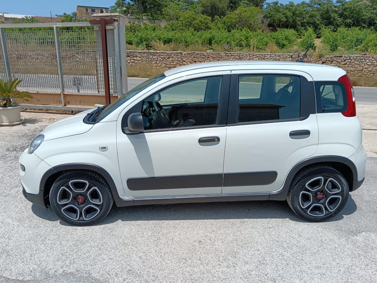 Fiat Panda 1.0 GSE S&S Hybrid Street Van 4 posti