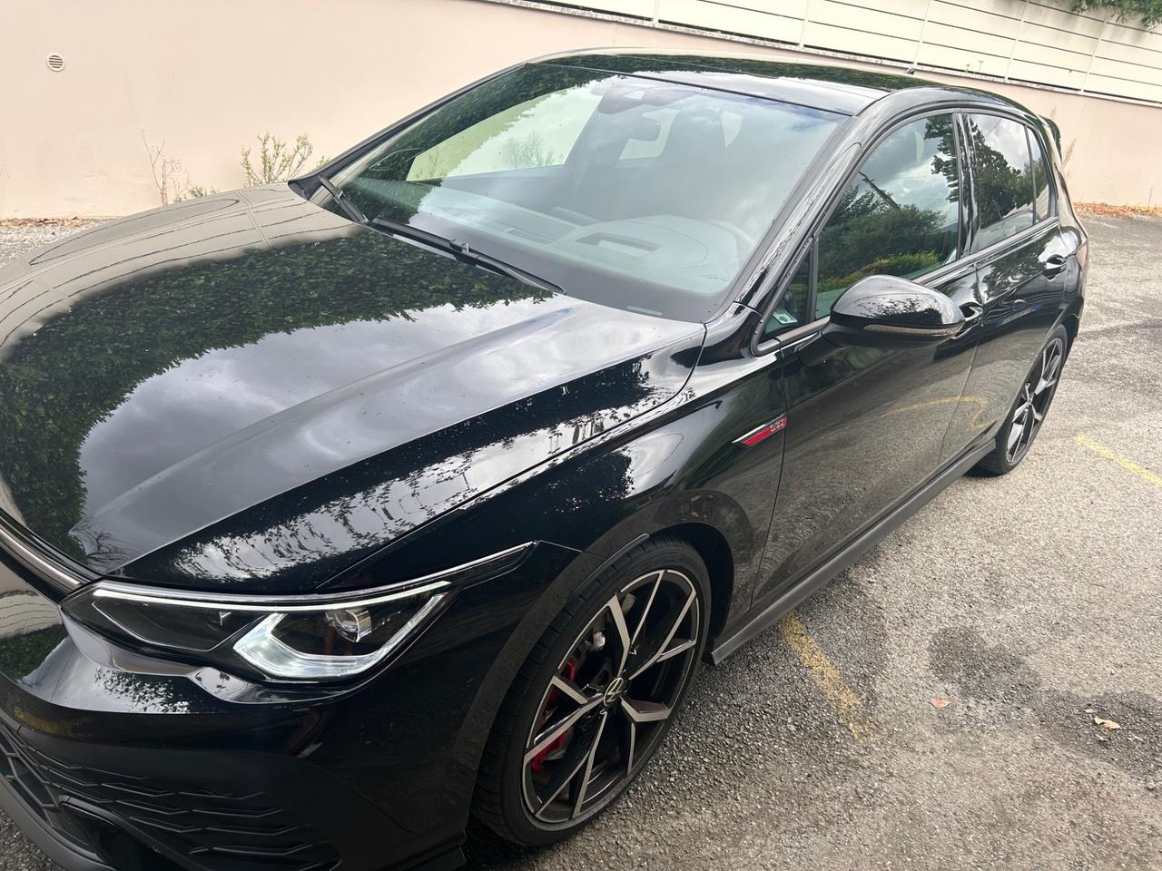 Volkswagen Golf GTI 2.0 TSI DSG