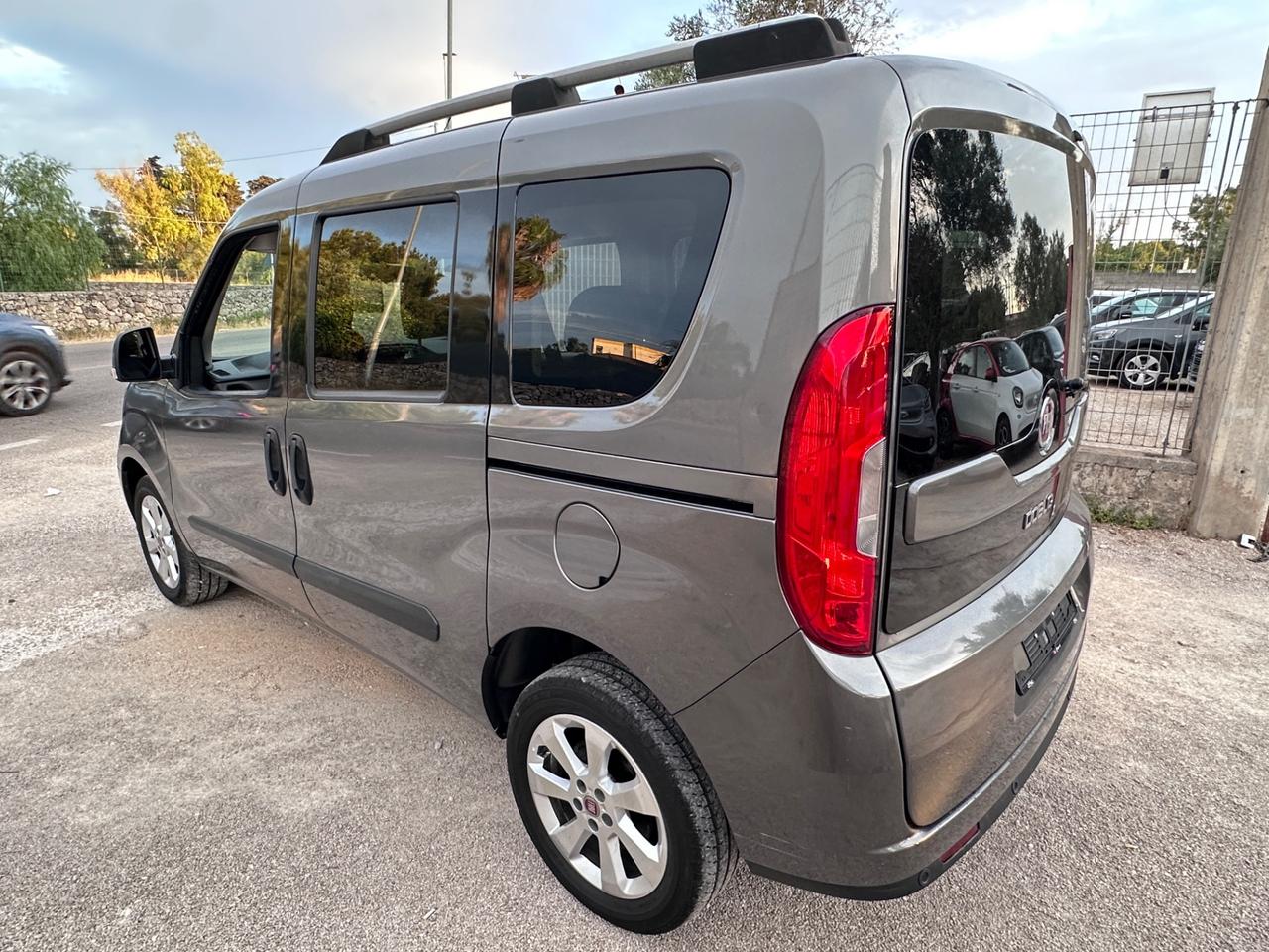 Fiat Doblò 1.6 MJT 16V 120CV Lounge-2016 IVA DEDUCIBILE