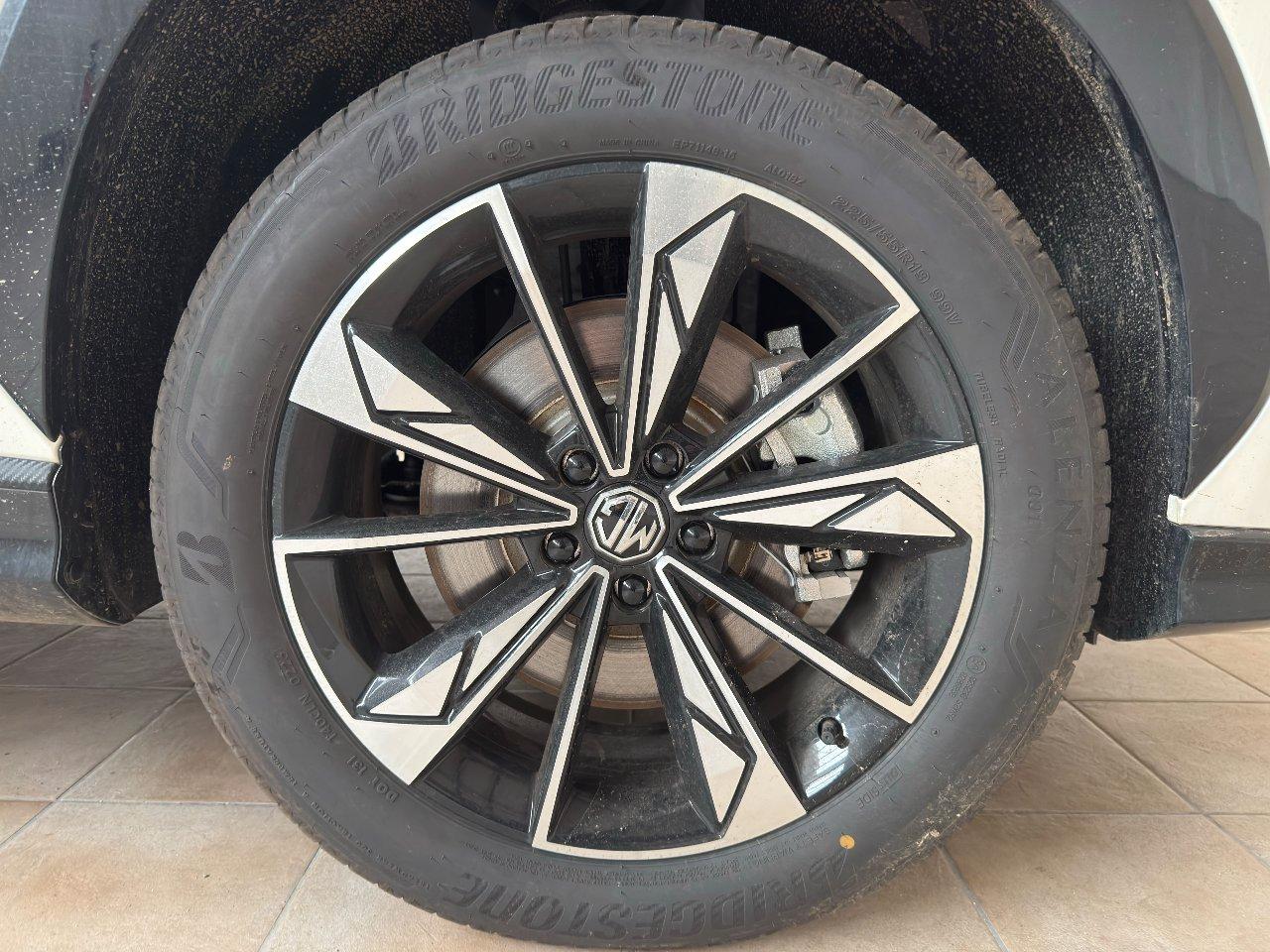 Mg HS 1.5 hybrid+ Luxury auto