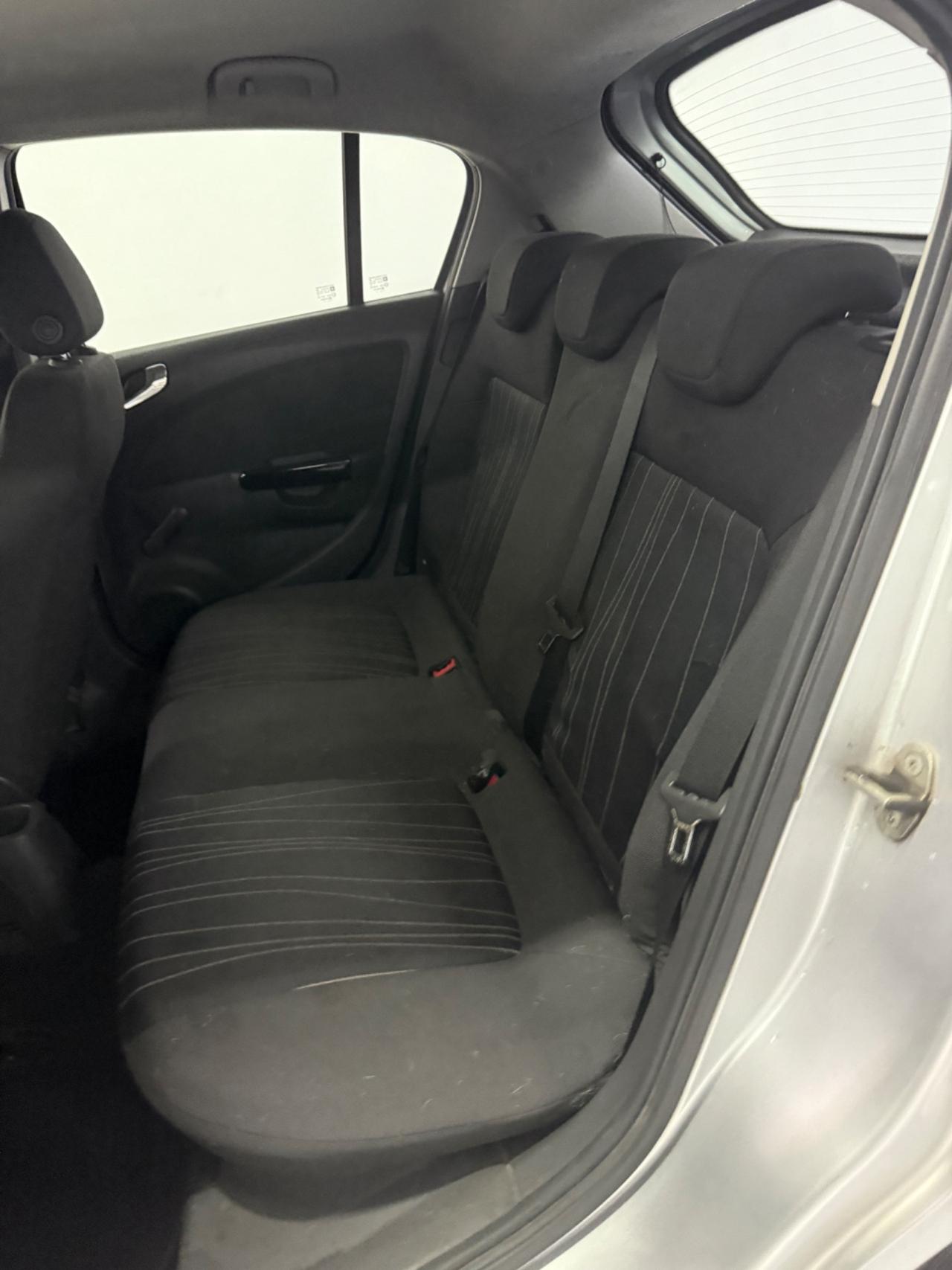 Opel Corsa 1.2 5 porte Cosmo
