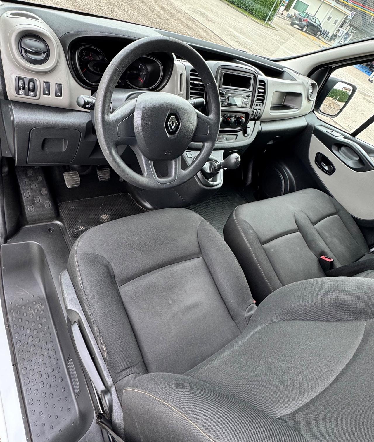 RENAULT TRAFIC 1.6 DCI 95 cv FURGONE VAN AUTOCARRO