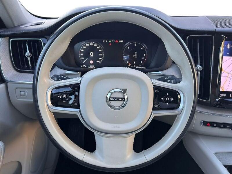 Volvo XC60 B5 235+14 CV AWD Mild-Hybrid Diesel Automatico Inscription