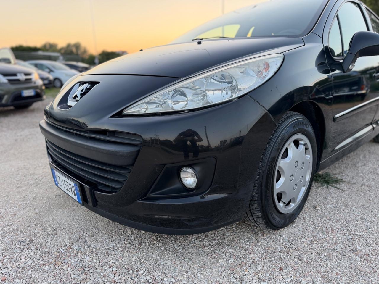 Peugeot 207 Plus 1.4 8V 75CV 5p. ECO GPL