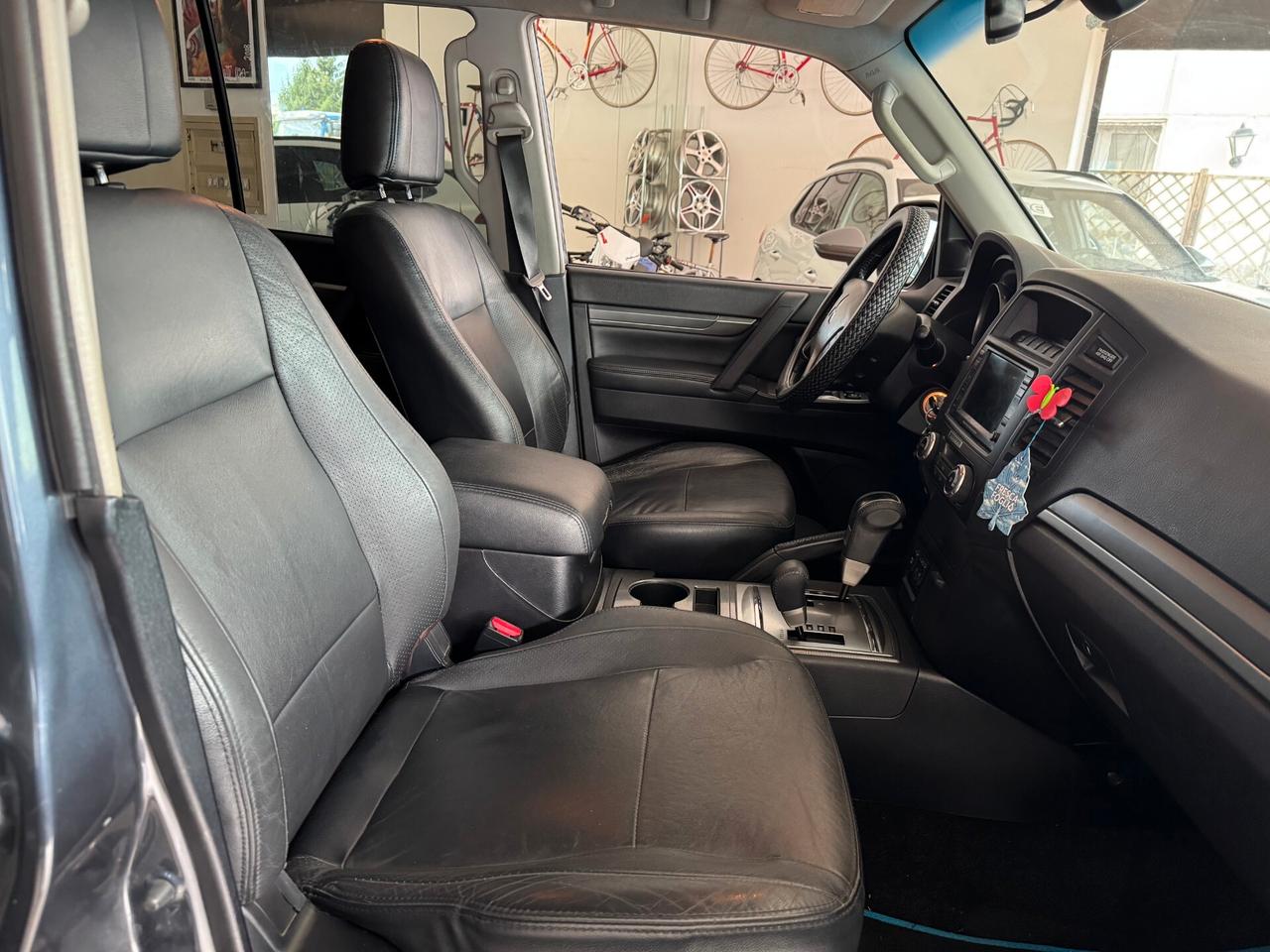 MITSUBISHI PAJERO 3.8cc V6 24V 250CV AUTOMATICO