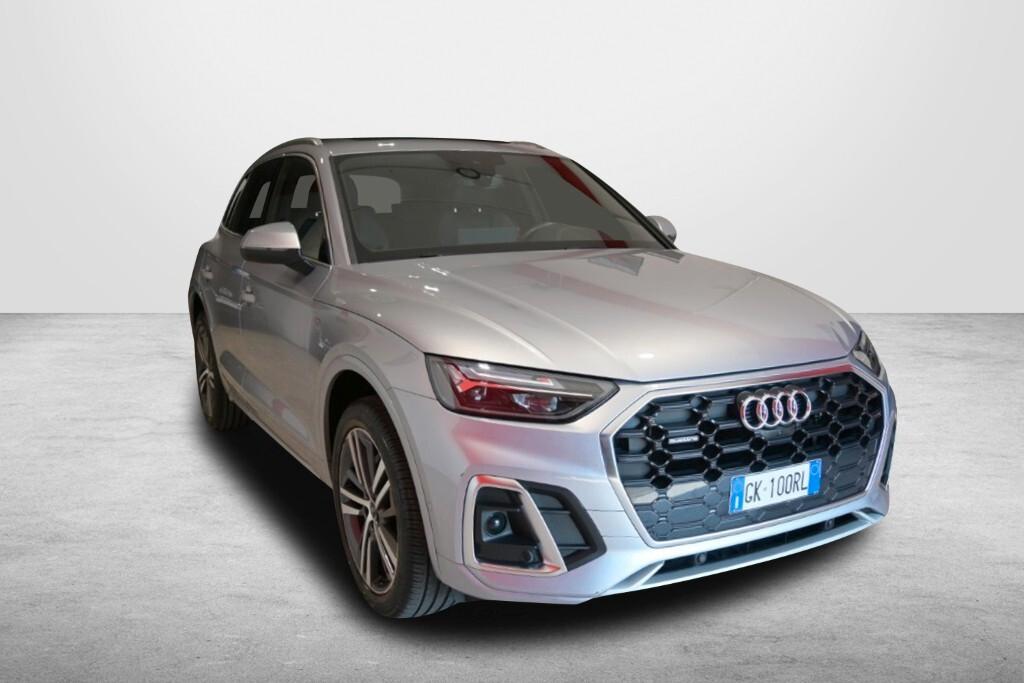 AUDI Q5 40 TDI 204CV S-TRONIC QUATTRO S-LINE PLUS ( FARI LED - VIRTUAL COCKPIT - TETTO PANORAMICO APR. - CRUISE - CLIMA TRIZONA - NAVI - PARK ASSIST - TELECAMERA 360 - CERCHI 20 ) KM 32000
