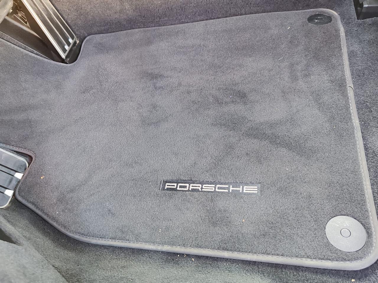 Porsche 911 Carrera 992 PACCHETTO CRONO