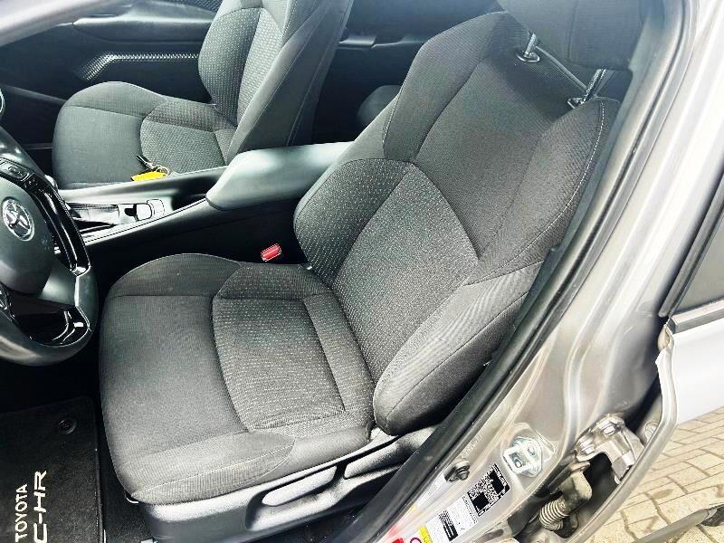 Toyota C-HR 1.8 Hybrid E-CVT Active