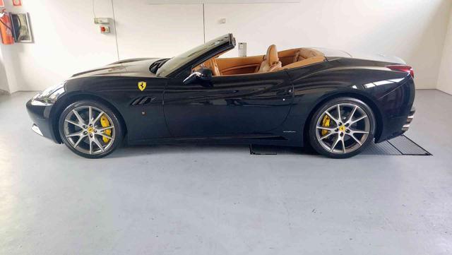 FERRARI California 13000km pari al nuovo IVA esposta