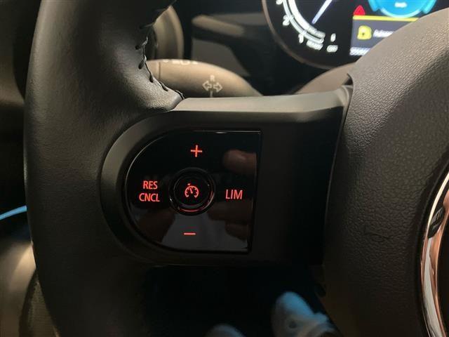 MINI Mini 5 Porte 1.5 Twin Power Turbo Cooper Essential