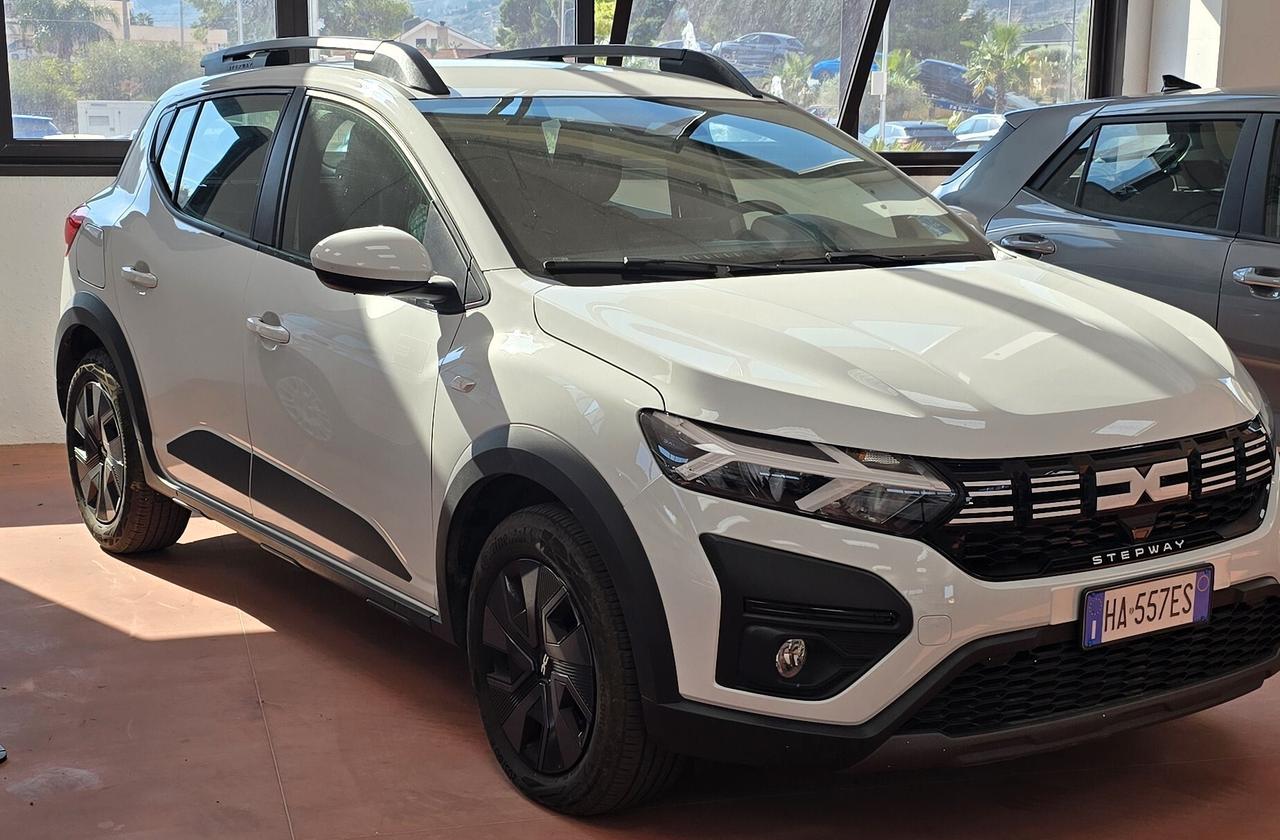 Dacia Sandero Stepway 1.0 TCe 90 CV (66 kW) Expression – Il Crossover Pratico ed Economico