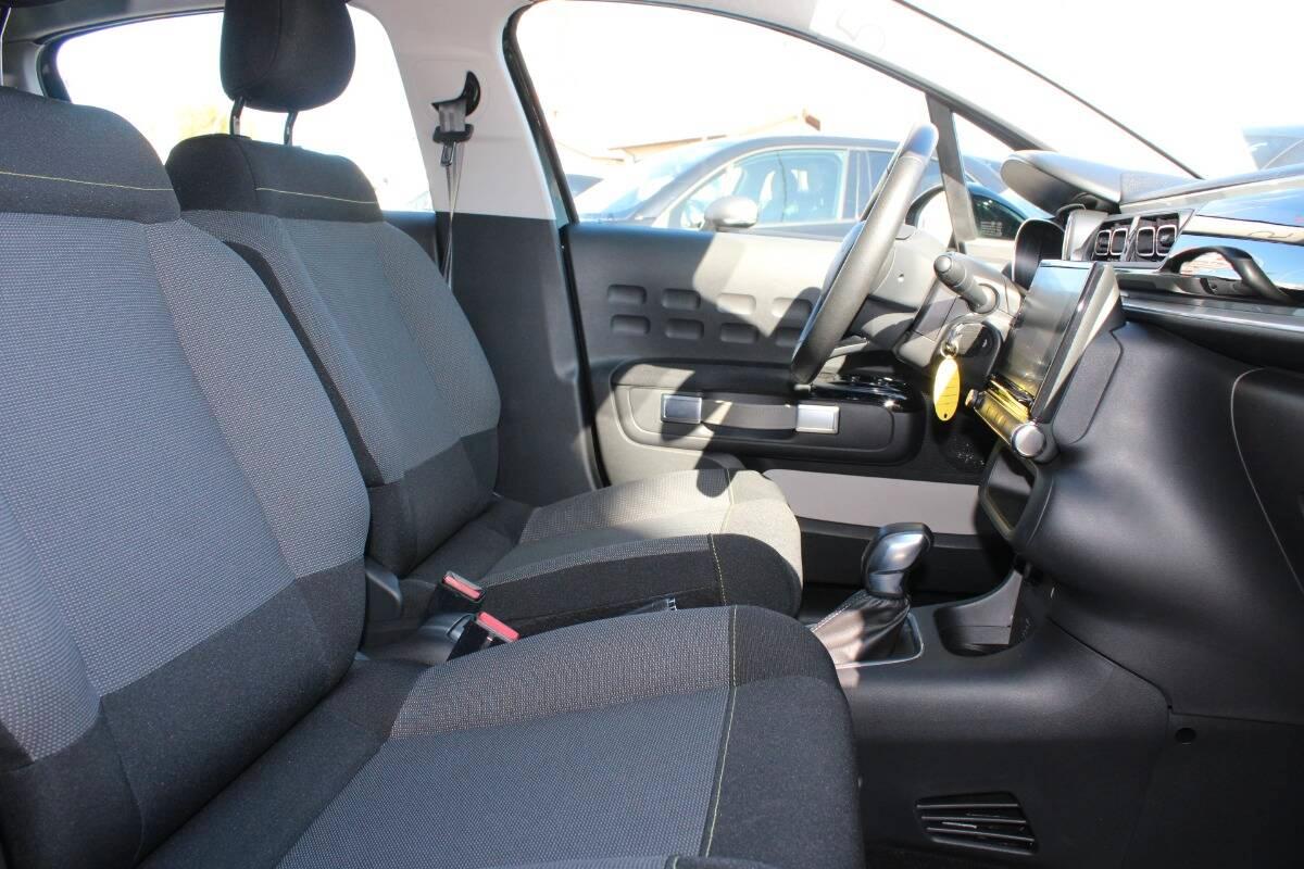 Citroen C3 1.2 puretech Shine s&s 110cv eat6 Con NAVIGATORE