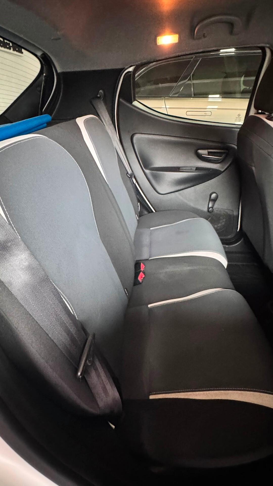 Lancia Ypsilon 1.2 69 CV 5 porte GPL Ecochic Elle